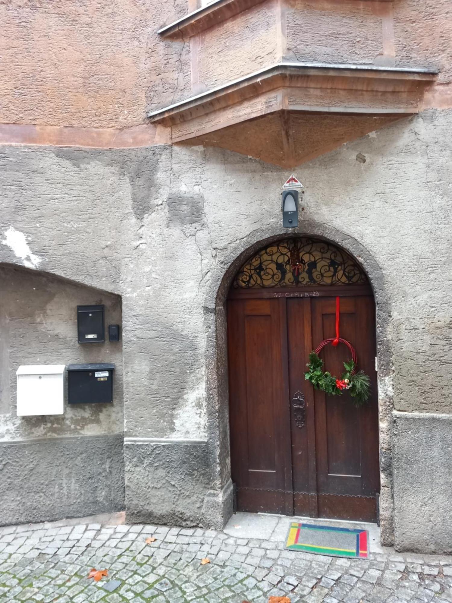 Altstadt Apartment Am Schergentor Hall in Tirol Kültér fotó
