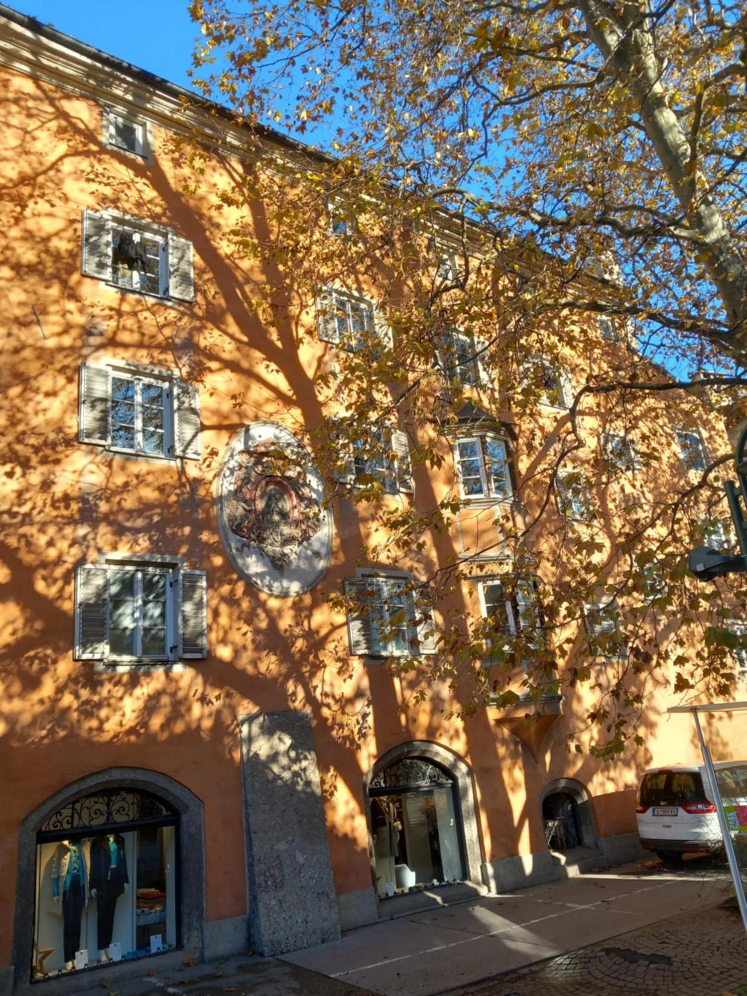 Altstadt Apartment Am Schergentor Hall in Tirol Kültér fotó